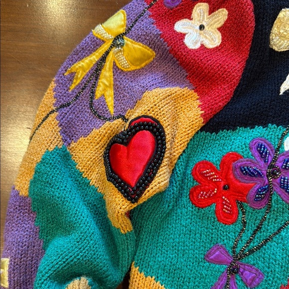 80’s beaded sweater with shoulder pads - Picture 4 of 7